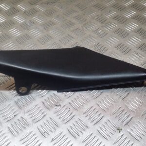 PLASTICO DEPOSITO IZQUIERDO