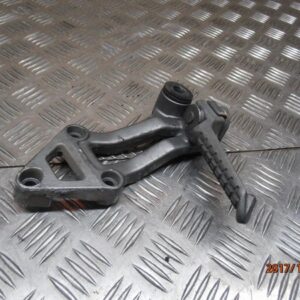 ESTRIBERA TRASERA DERECHA