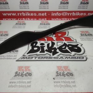 EMBELLECEDOR LATERAL IZQUIERDO