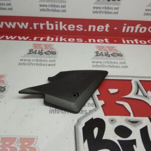 PLASTICO DEBAJO ASIENTO DERECHO