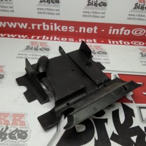 PLASTICO ENCIMA MOTOR