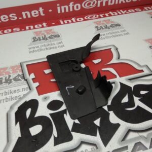 PLASTICO RADIADOR DERECHO