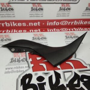 PLASTICO LATERAL BAJO ASIENTO IZQUIERDO