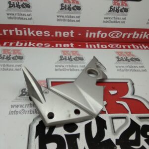 EMBELLECEDOR CHASIS DERECHO GRIS