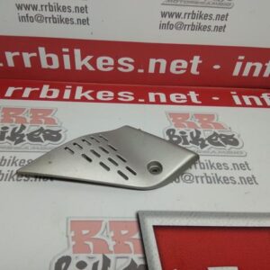 EMBELLECEDOR INYECCION DERECHO