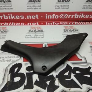 TAPA BAJO ASIENSO DERECHA