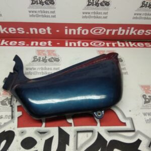 TAPA BAJO ASIENTO IZQUIERDO