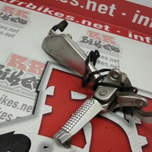 ESTRIBERA DELANTERA DERECHA