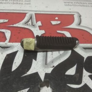 ESTRIBERA TRASERA IZQUIERDA