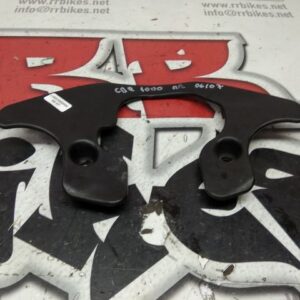 PLASTICO INFERIOR TIJA