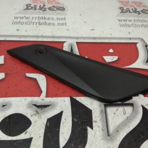 PLASTICO DEPOSITO IZQUIERDA