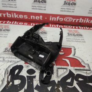 EMBELLECEDOR FARO TRASERO