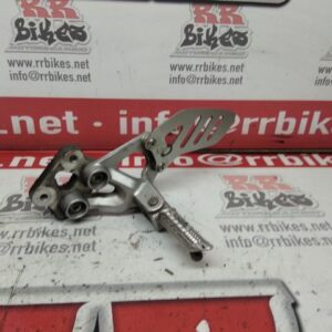 ESTRIBERA  DELANTERA IZQUIERDA