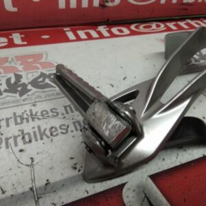 ESTRIBERA TRASERA DERECHA