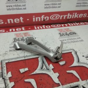 ESTRIBERA TRASERA DERECHA