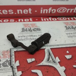 ESTRIBERA DELANTERA IZQUIERDA