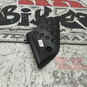 EMBELLECEDOR INYECCION IZQUIERDO