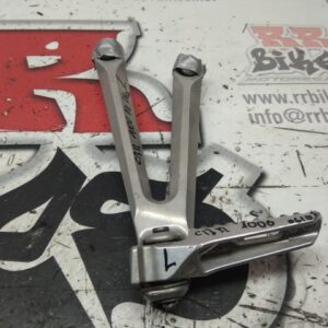 ESTRIBERA TRASERA IZQUIERDA