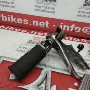 ESTRIBERA DELANTERA DERECHA