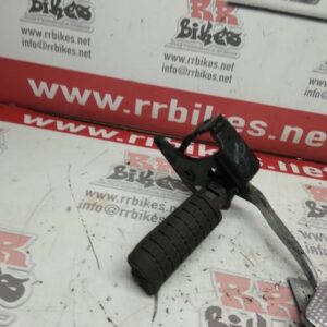 ESTRIBERA DELANTERA DERECHA