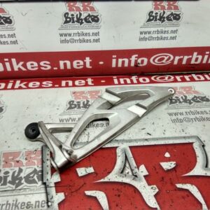 ESTRIBERA TRASERA DERECHA