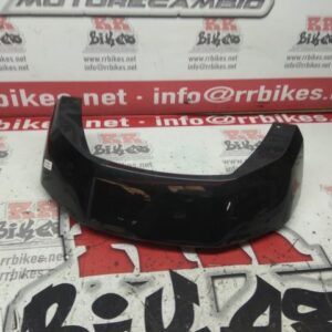 PLASTICO DEBAJO FARO TRASERO