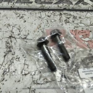 TORNILLOS PINZA DELANTERA