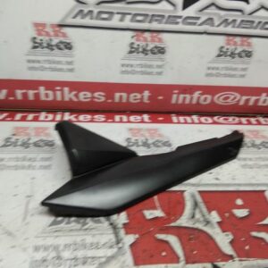 PLASTICO DEBAJO ASIENTO IZQUIERDO