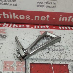 ESTRIBERA TRASERA DERECHA