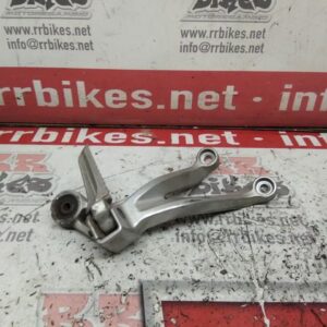 ESTRIBERA TRASERA DERECHA