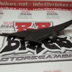 PLÁSTICO BAJO ASIENTO DERECHO