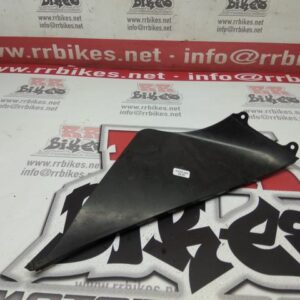 PLÁSTICO INTERIOR LATERAL IZQUIERDO