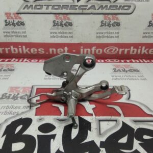 ESTRIBERA DELANTERA DERECHA