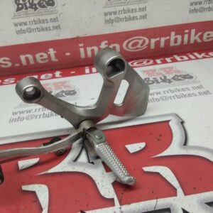 ESTRIBERA DELANTERA IZQUIERDA