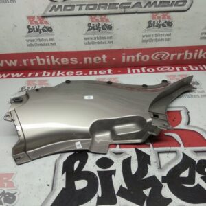 PLASTICO BAJO ASIENTO DERECHO