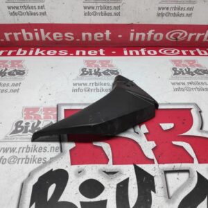 PLASTICO CUBRERADIADOR IZQUIERDO