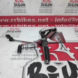 ESTRIBERA DELANTERA IZQUIERDA