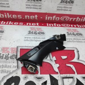 PLASTICO EMBELLECEDOR DERECHO