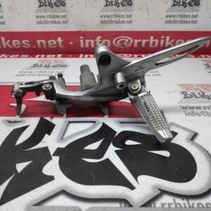 ESTRIBERA DELANTERA IZQUIERDA