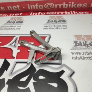 ESTRIBERA TRASERA DERECHA