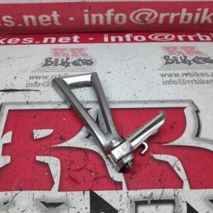 ESTRIBERA TRASERA IZQUIERDA