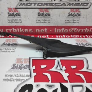 PLASTICO BAJO ASIENTO IZQUIERDO