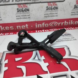 ESTRIBERA DELANTERA IZQUIERDA