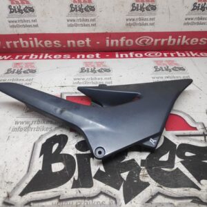 PLASTICO BAJO ASIENTO DERECHO