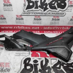 PLASTICO BAJO ASIENTO IZQUIERDO