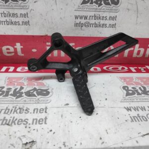 ESTRIBERA DELANTERA IZQUIERDA