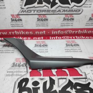 PLASTICO BAJO ASIENTO IZQUIERDO