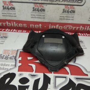 PLASTICO DEBAJO FARO DELANTERO