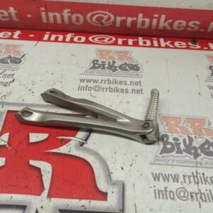 ESTRIBERA TRASERA DERECHA