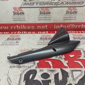 PLASTICO DEBAJO ASIENTO DERECHO